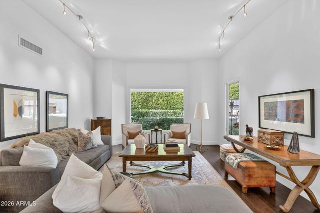 3404 E PIRO Court, Phoenix, AZ 85044