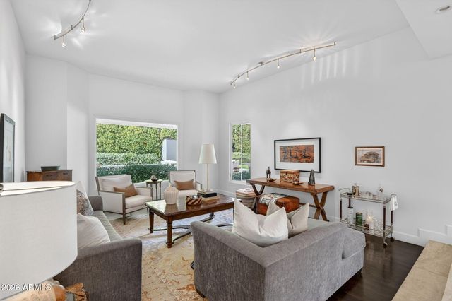 3404 E PIRO Court, Phoenix, AZ 85044