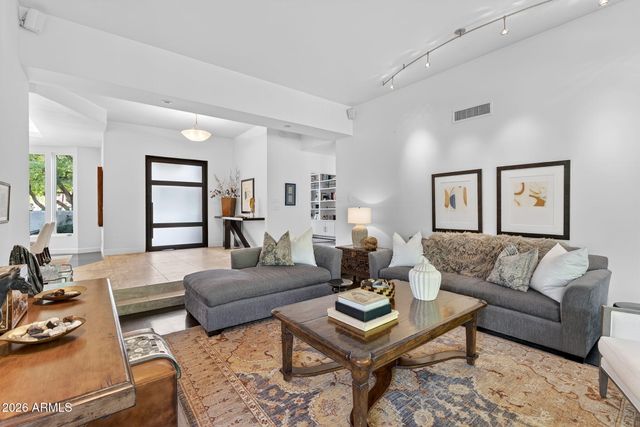 3404 E PIRO Court, Phoenix, AZ 85044