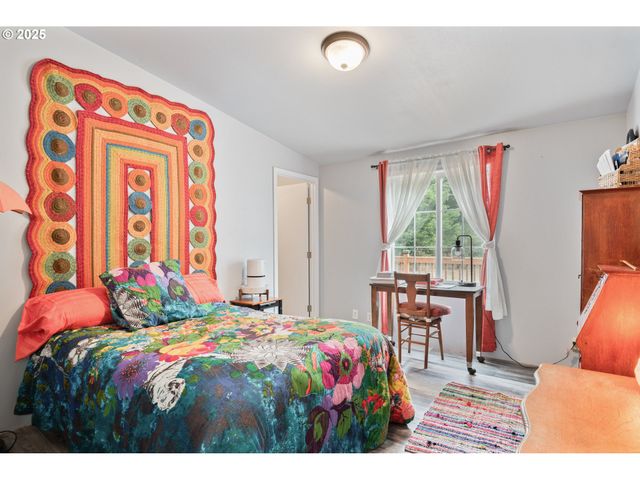 124 VINEYARD Ln, Winlock, WA 98596