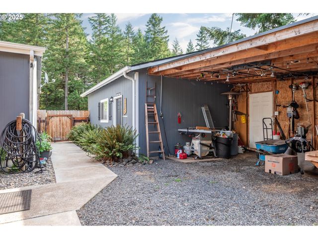 124 VINEYARD Ln, Winlock, WA 98596