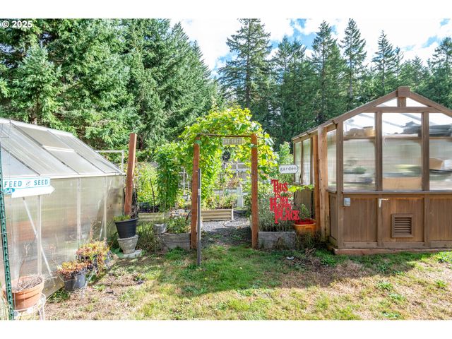 124 VINEYARD Ln, Winlock, WA 98596