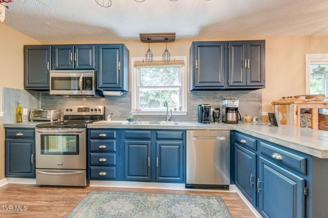 1301 Ambleside Road, Kingsport, TN 37660