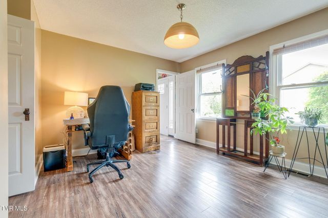 1301 Ambleside Road, Kingsport, TN 37660