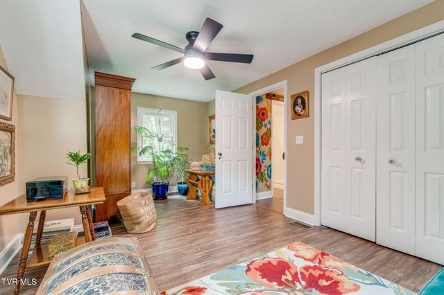 1301 Ambleside Road, Kingsport, TN 37660