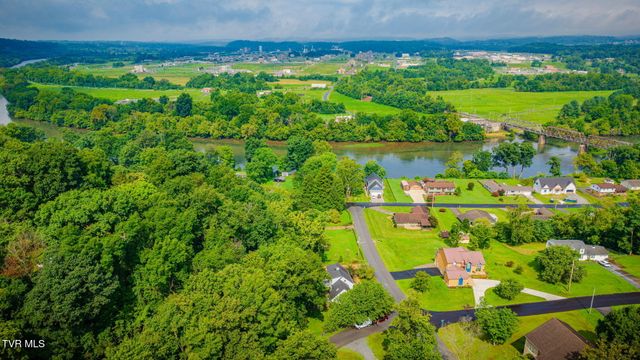 1301 Ambleside Road, Kingsport, TN 37660