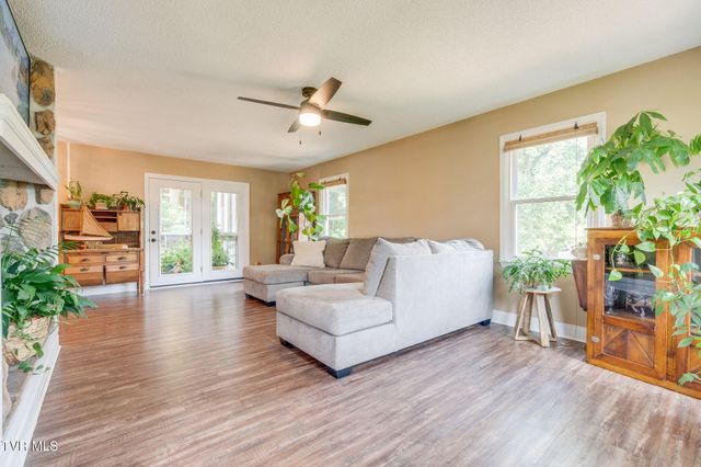1301 Ambleside Road, Kingsport, TN 37660