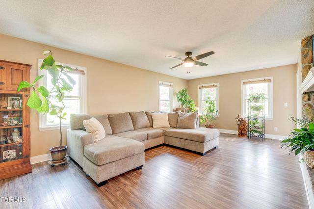 1301 Ambleside Road, Kingsport, TN 37660
