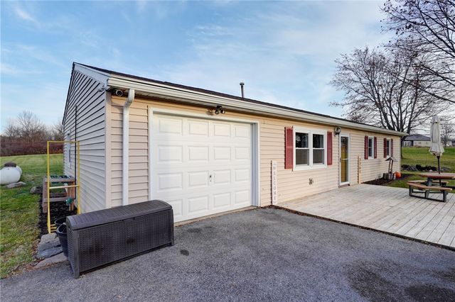 2261 Olmstead Road, West Bloomfield, NY 14469