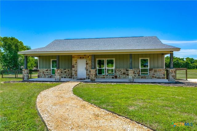 768 Burges Street, Seguin, TX 78155