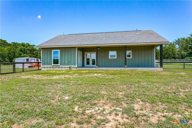 768 Burges Street, Seguin, TX 78155