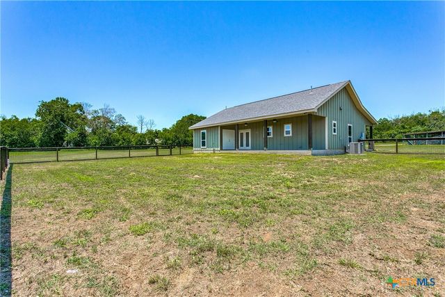 768 Burges Street, Seguin, TX 78155