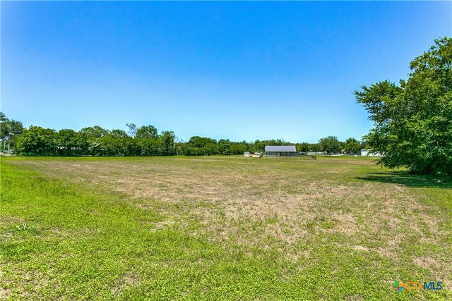 768 Burges Street, Seguin, TX 78155