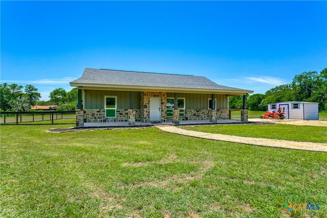 768 Burges Street, Seguin, TX 78155
