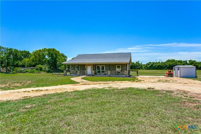768 Burges Street, Seguin, TX 78155