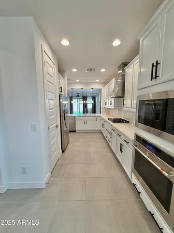 12410 W CASSIA Trail, Peoria, AZ 85383