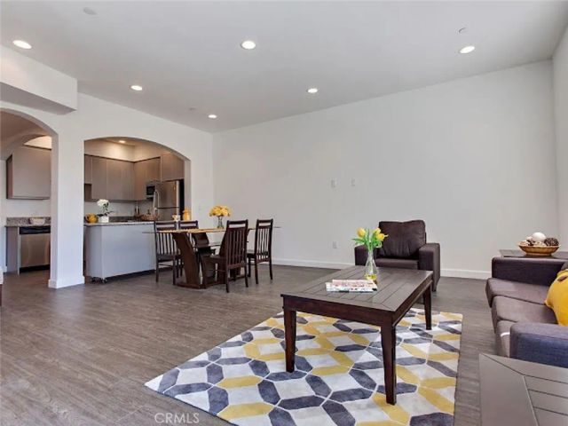 610 Levering Avenue 403, Los Angeles, CA 90024