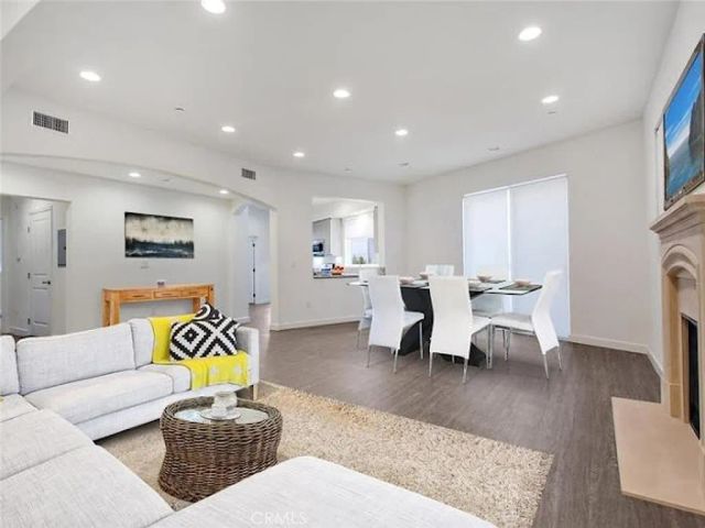 610 Levering Avenue 403, Los Angeles, CA 90024