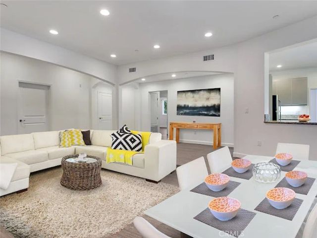 610 Levering Avenue 403, Los Angeles, CA 90024