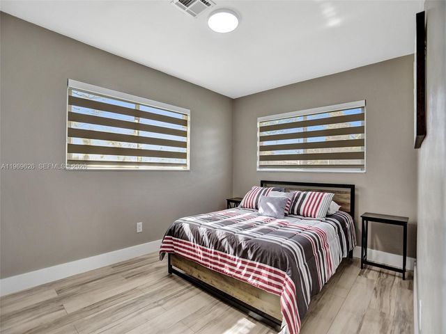 491 SE 23rd Ave 491, Pompano Beach, FL 33062