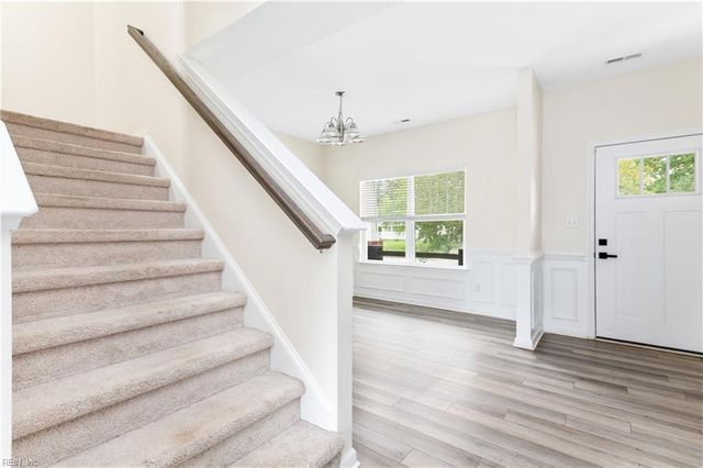 517 Dixie DR, Norfolk, VA 23505