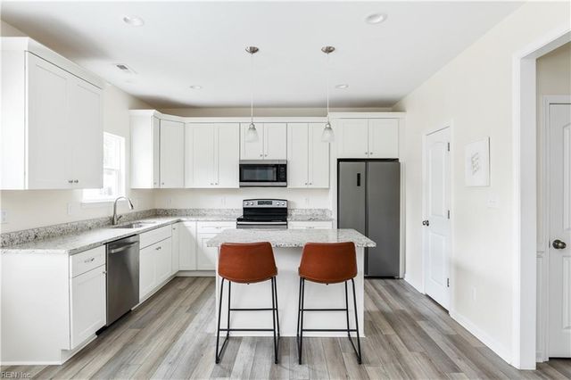 517 Dixie DR, Norfolk, VA 23505