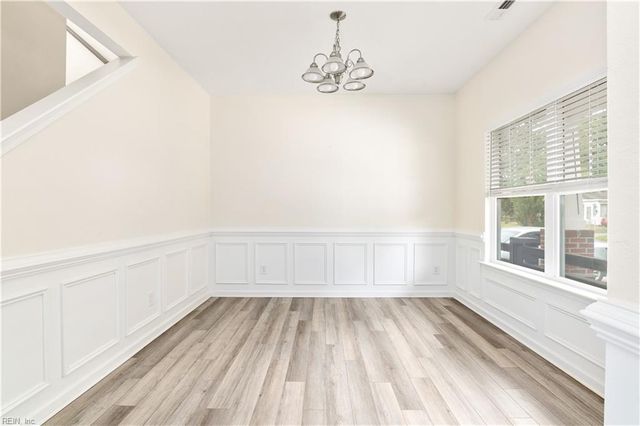 517 Dixie DR, Norfolk, VA 23505