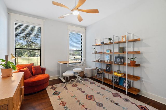 6608 Lantern View DR 102, Jonestown, TX 78645