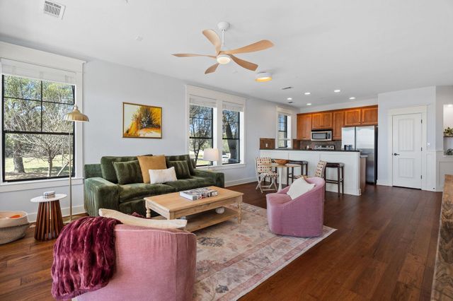 6608 Lantern View DR 102, Jonestown, TX 78645