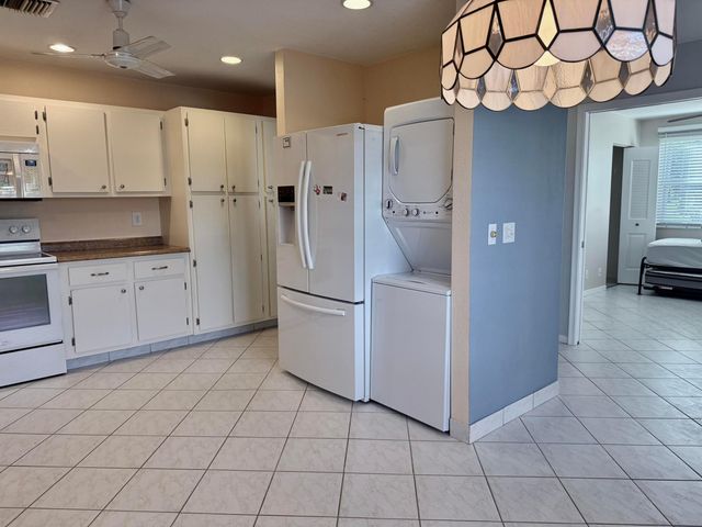 1860 NW 13th Street 104, Delray Beach, FL 33445