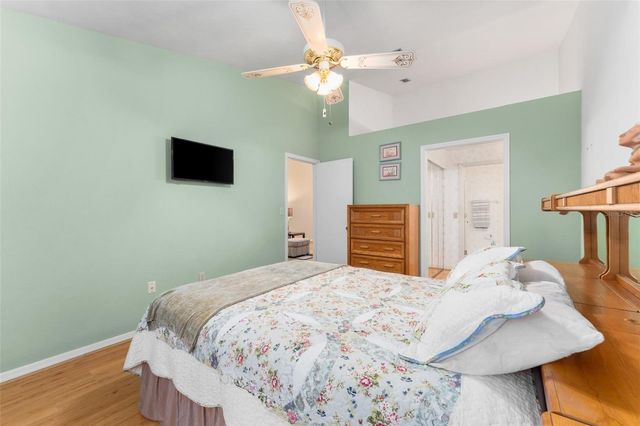 5029 SW 10TH LANE, Gainesville, FL 32607