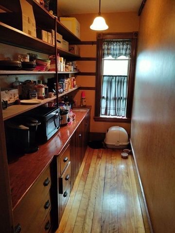 15 Millbrook St 1, Worcester, MA 01606
