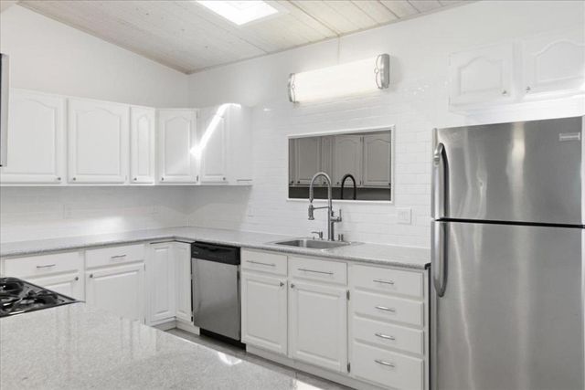 17 Los Encinos Drive, Del Rey Oaks, CA 93940