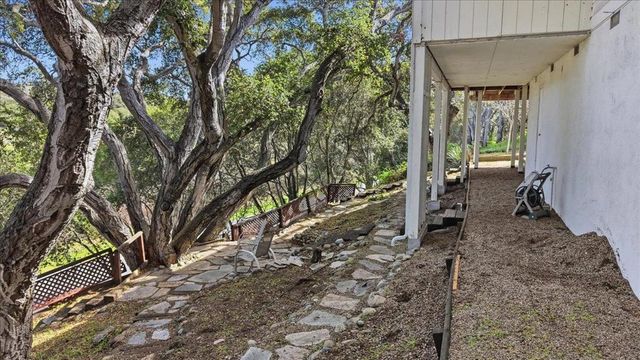 17 Los Encinos Drive, Del Rey Oaks, CA 93940