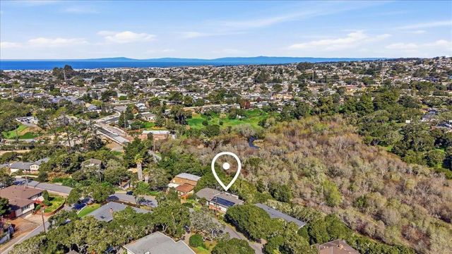 17 Los Encinos Drive, Del Rey Oaks, CA 93940