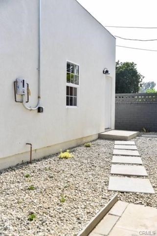 10808 Sarah Street, North Hollywood, CA 91602