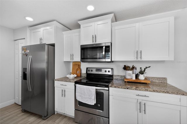 11207 FIRESIDE DRIVE, Tampa, FL 33625