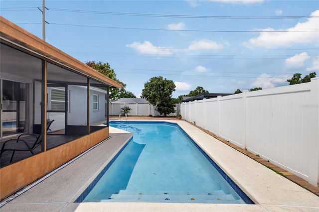 11207 FIRESIDE DRIVE, Tampa, FL 33625