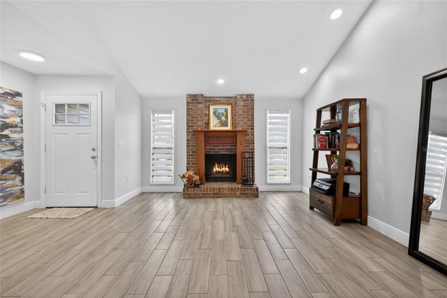 11207 FIRESIDE DRIVE, Tampa, FL 33625