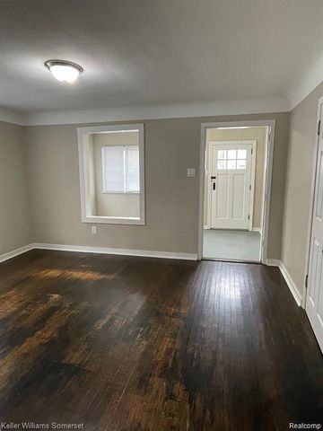 7256 Prospect Avenue, Warren, MI 48091
