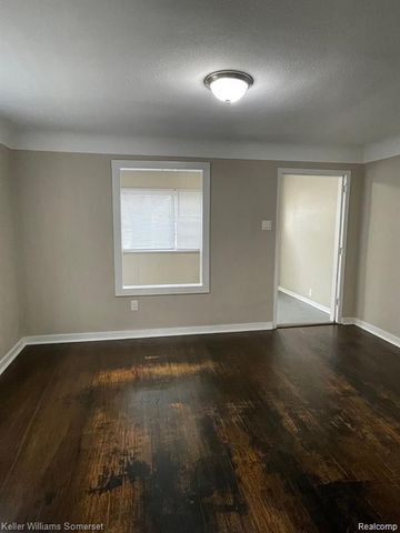 7256 Prospect Avenue, Warren, MI 48091