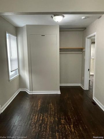 7256 Prospect Avenue, Warren, MI 48091