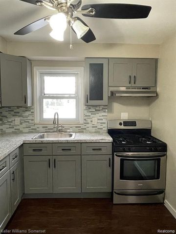 7256 Prospect Avenue, Warren, MI 48091