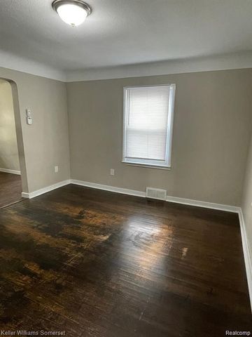 7256 Prospect Avenue, Warren, MI 48091