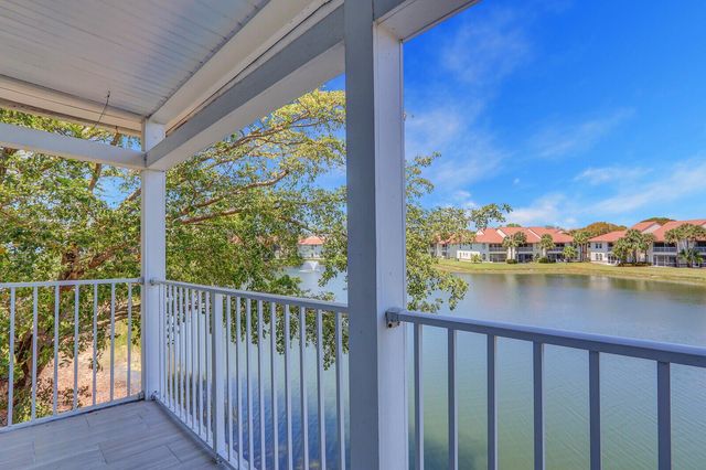 279 Cypress Point Drive, Palm Beach Gardens, FL 33418