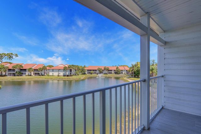 279 Cypress Point Drive, Palm Beach Gardens, FL 33418