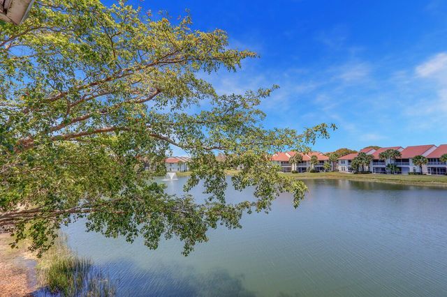 279 Cypress Point Drive, Palm Beach Gardens, FL 33418