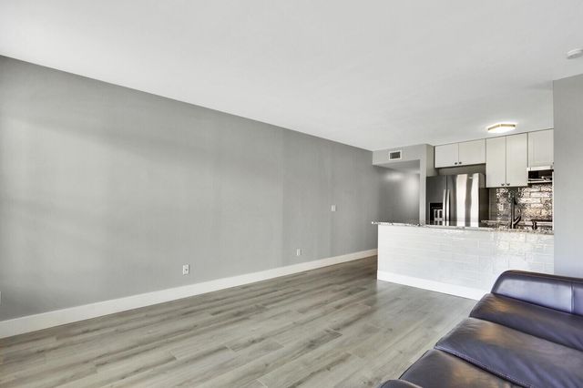 279 Cypress Point Drive, Palm Beach Gardens, FL 33418