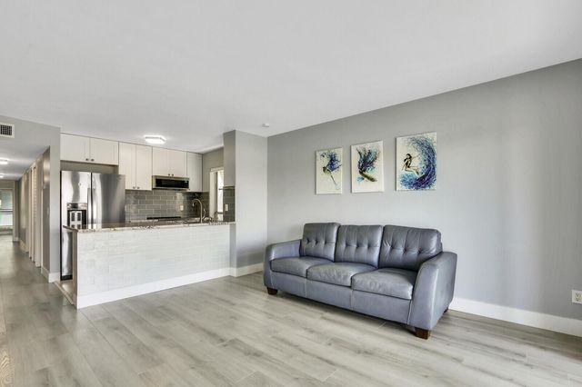 279 Cypress Point Drive, Palm Beach Gardens, FL 33418