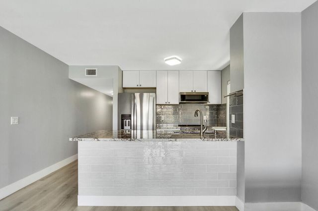 279 Cypress Point Drive, Palm Beach Gardens, FL 33418